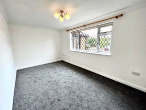 Living Room- click for photo gallery